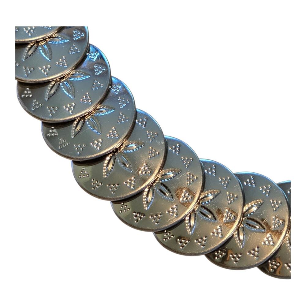 Silver Sand Dollar Concho Belt Womens Silver Tone Design Metal 24x0.75 inches - Picture 2 of 5